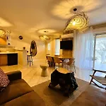 Дом отдыха Le Safari A Theme Savane Au Coeur Du Tarn Peyrole